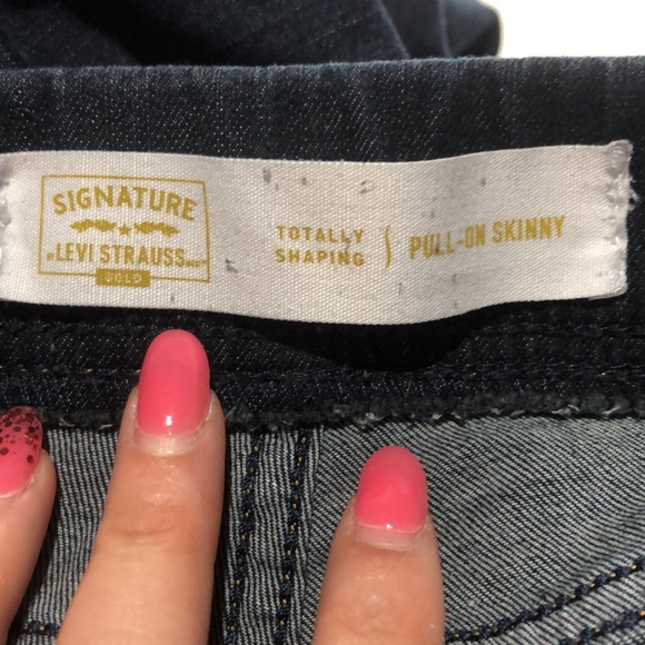 Levi’s Totally Shaping Pull On Skinny jeans size 12 - Picture 9 of 11
